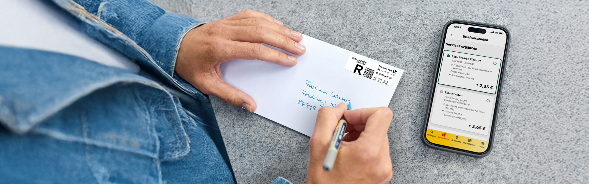 Handyscreen mit Post & DHL App zur Buchung einer Einschreiben-Marke