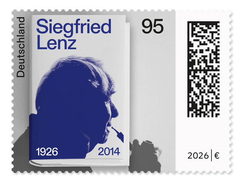 Portr�t von Siegfried Lenz mit Pfeife auf Buchcover