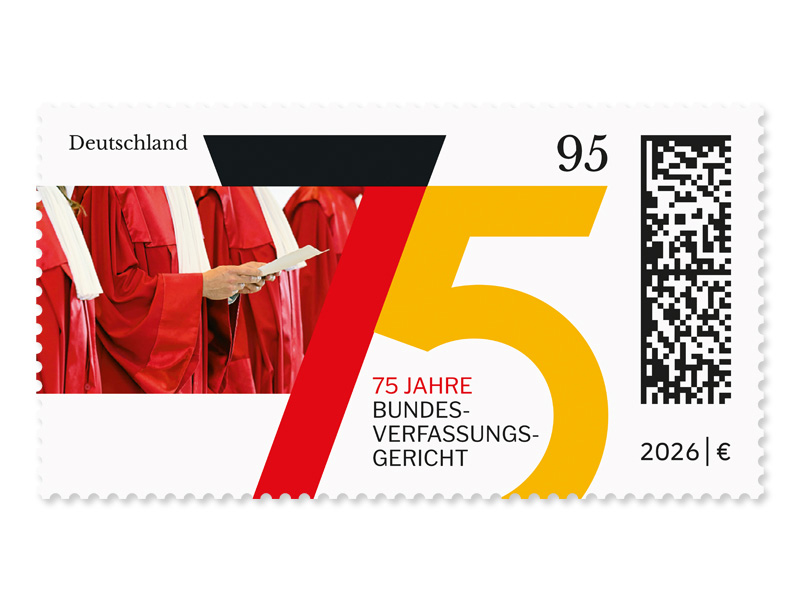 Ausschnitt einer Urteilsverk�ndung, mit Jubil�umszahl in den Nationalfarben Schwarz-Rot-Gold